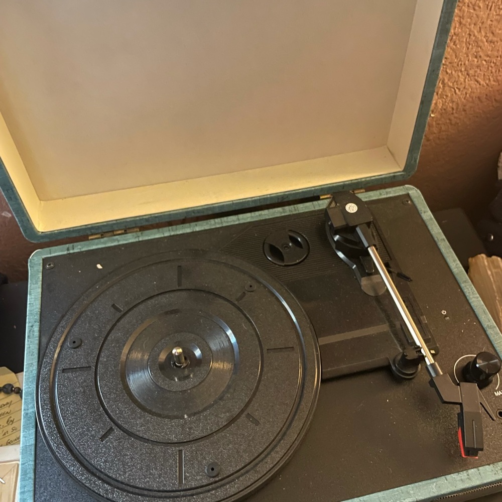 14 x 10 Brand new record player